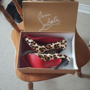 Size 38 Red bottoms